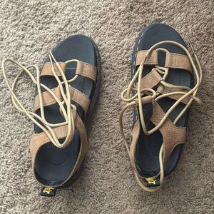 NWOT platform wrap sandals
